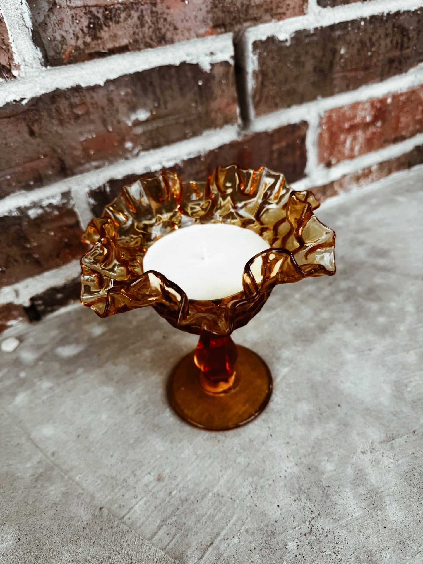 Fenton Glass Mahogany Woods Candle