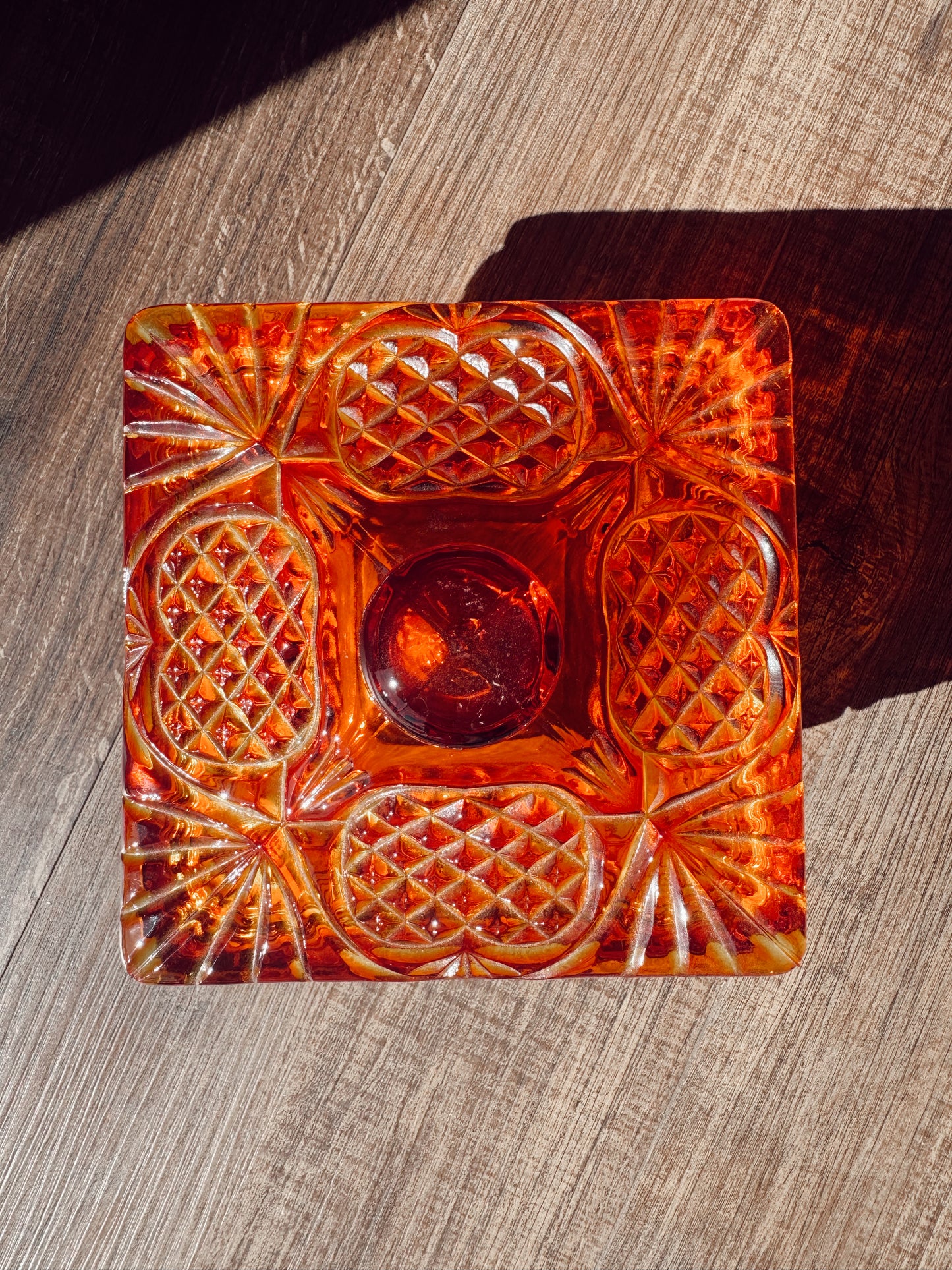 Amberina Pineapple Pattern Candle